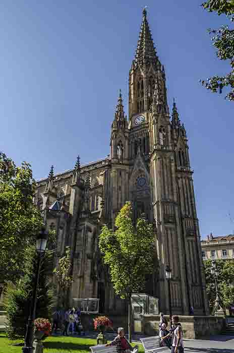 Guipúzcoa - San Sebastián 020 - catedral del Buen Pastor.jpg